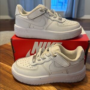 Nike Air Force 1 Kids Athletic Sneaker Size 9C